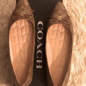 Women’s Flat Coach Shoes